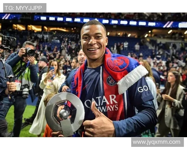 全球顶级足球球星年收入揭秘 排行榜前十名收入差距大分析