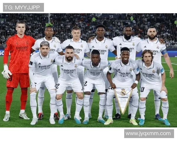 皇马传奇球星全景图鉴 从迪斯蒂法诺到本泽马的辉煌岁月